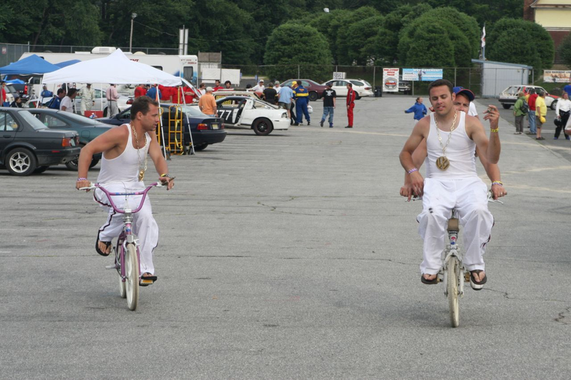Illustration for article titled The 24 Hours Of LeMons New England 2009 Über Gallery, Part 2